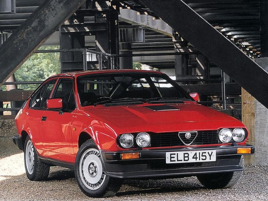  Alfa Romeo GTV 6 2.5 (116) 1980 года  (UK) (фото 1 из 4)
